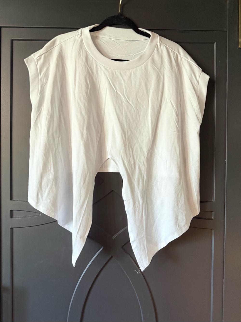 White Knot-Front Short Sleeve Top - Women O/S fits most - Picture 2 of 3